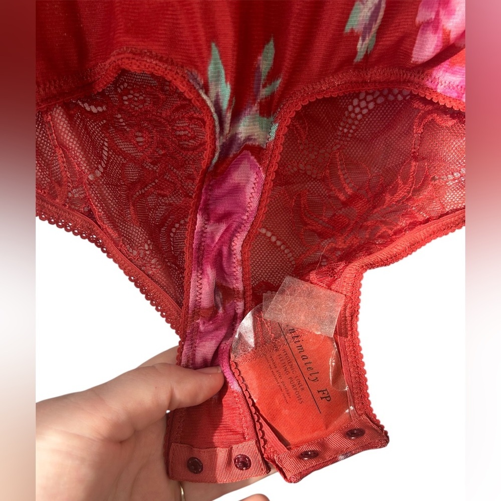 Free People Womens Size Small Bodysuit Cherry Red Printed Floral lace lined NWT - Picture 8 of 15